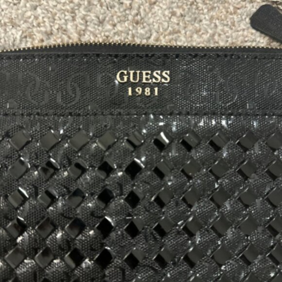 New Guess Black Crossbody - Picture 5 of 6